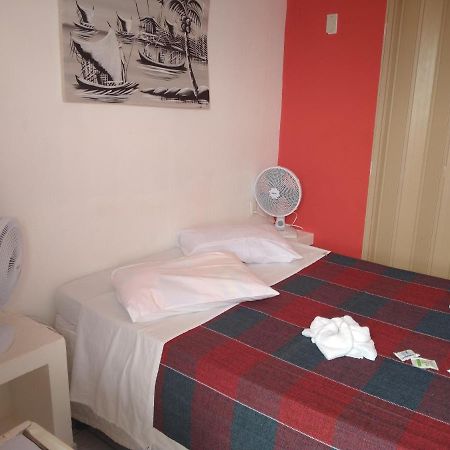 Hostel E Pousada Vila De Porto Порту-де-Галиньяш Экстерьер фото