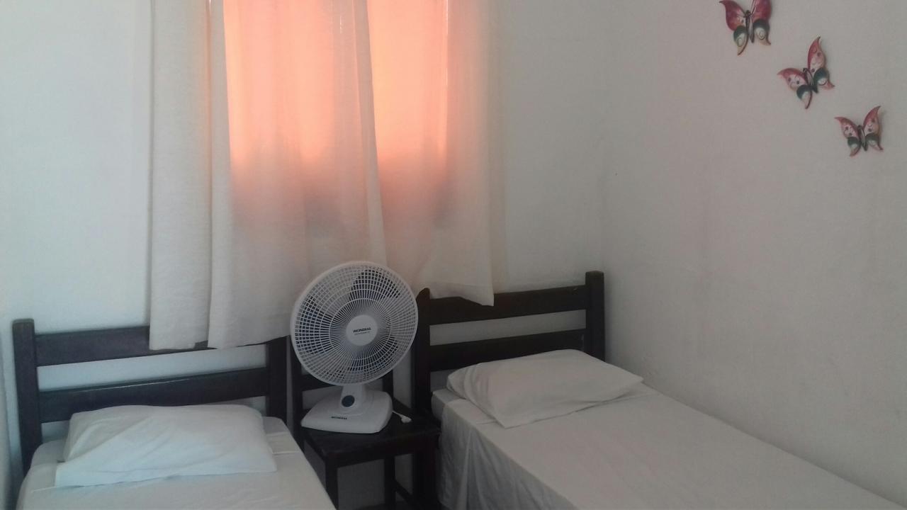 Hostel E Pousada Vila De Porto Порту-де-Галиньяш Экстерьер фото